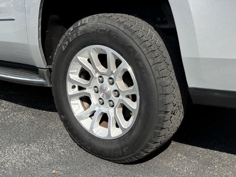 Used 2016 GMC Yukon XL SLE image 23