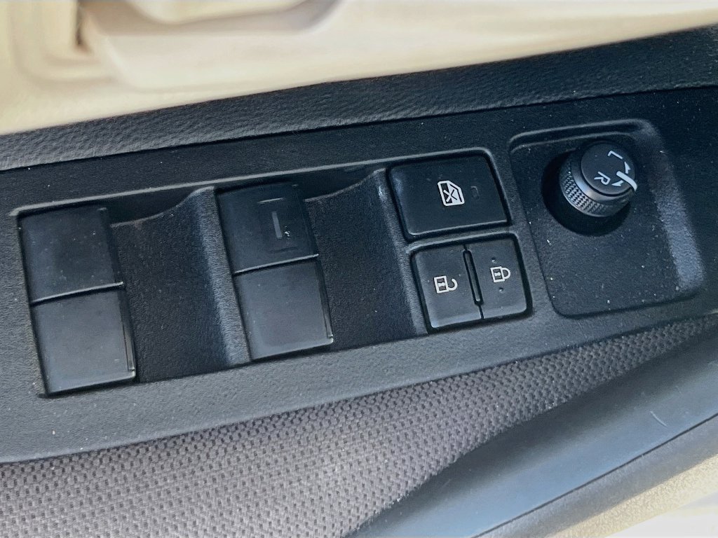 Used 2026 Toyota Corolla LE FWD image 17
