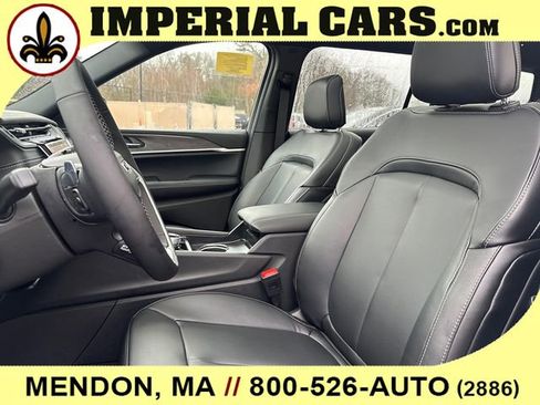 New 2025 Jeep Grand Cherokee L Limited w/ Black Appearance Package image 37