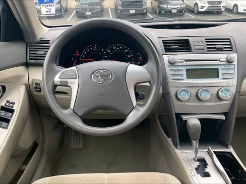 Used 2008 Toyota Camry LE image 8