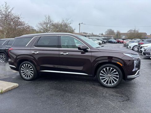 Used 2024 Hyundai Palisade Calligraphy image 4
