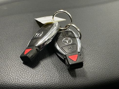 Used 2018 Mercedes-Benz GLC 300 4MATIC Coupe image 46