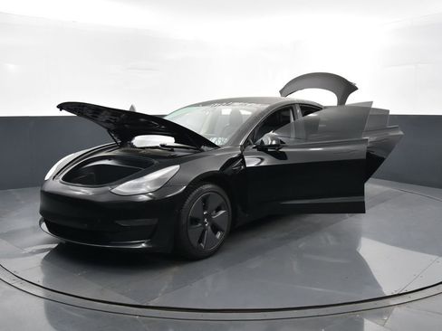 Used 2021 Tesla Model 3 Standard Range Plus image 35