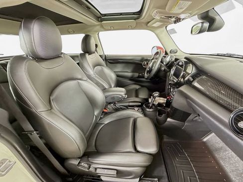 Used 2019 MINI Cooper S w/ Premium Package image 28