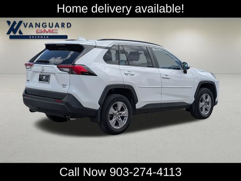 Used 2022 Toyota RAV4 XLE w/ Convenience Package AWD/4WD image 9