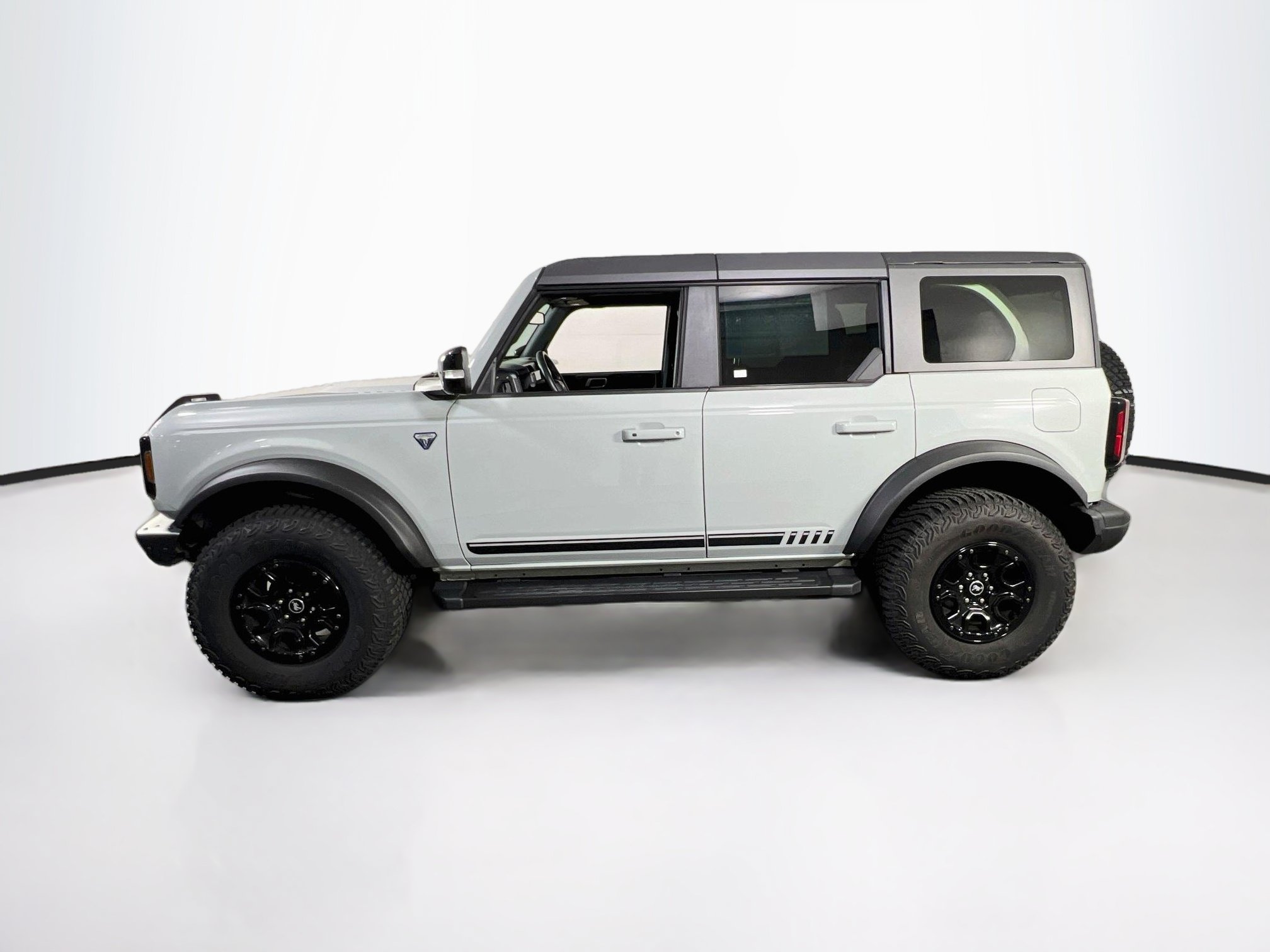 Used 2021 Ford Bronco First Edition AWD/4WD image 8