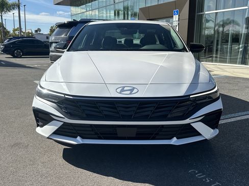 New 2026 Hyundai Elantra SEL Sport Premium image 3
