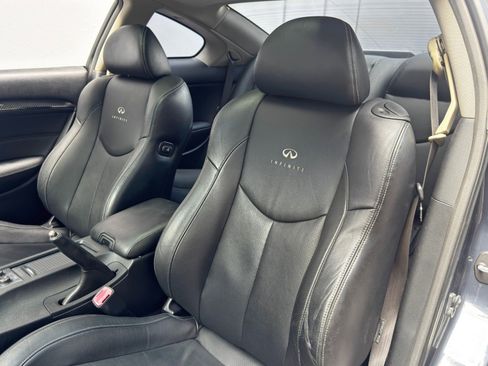 Used 2012 INFINITI G37 Sport image 32