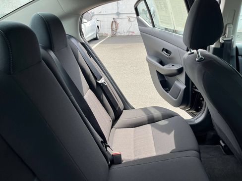 Used 2025 Nissan Sentra SV FWD image 36