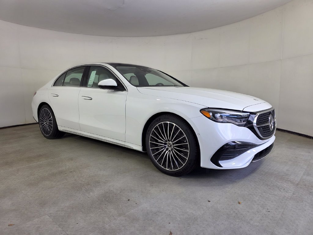 New 2027 Mercedes-Benz E 450 4MATIC Sedan image 1