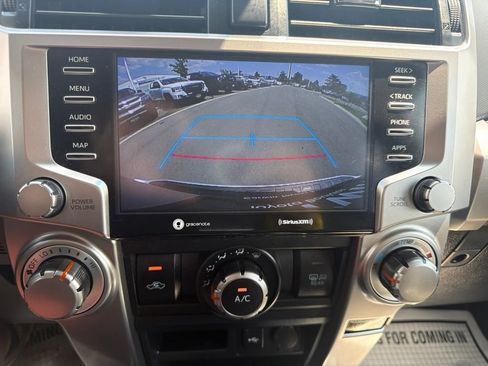 Used 2022 Toyota 4Runner SR5 AWD/4WD image 31