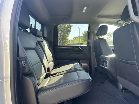 Used 2024 GMC Sierra 3500 Denali w/ Denali Reserve Package AWD/4WD image 23
