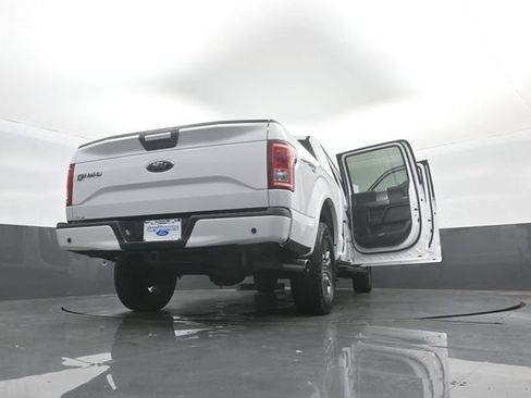 Used 2017 Ford F150 XLT w/ Equipment Group 302A Luxury AWD/4WD image 47
