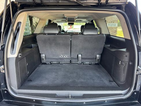Used 2013 Chevrolet Suburban LTZ image 20