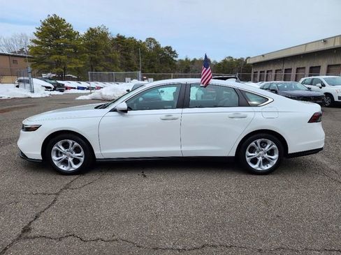 Used 2024 Honda Accord LX image 2