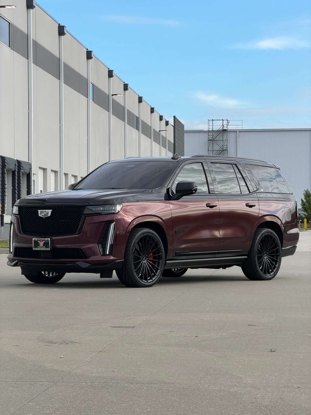 Used 2023 Cadillac Escalade V w/ LPO, ONYX Package AWD/4WD image 6