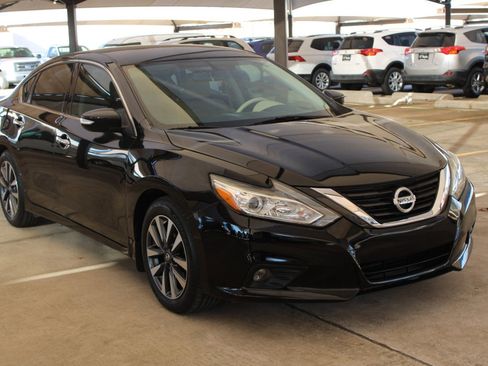 Used 2017 Nissan Altima 2.5 SL image 1