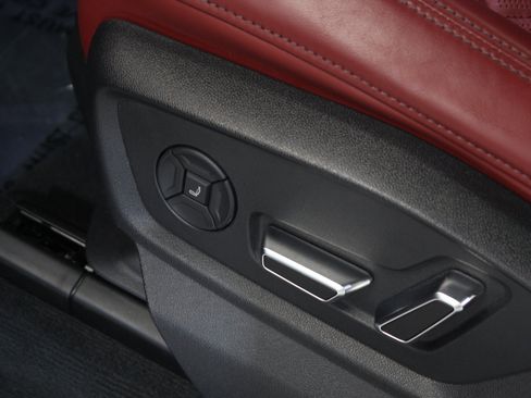 Used 2024 Audi SQ8 Prestige AWD/4WD image 45