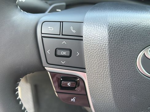 Used 2026 Toyota Camry SE w/ Convenience Package FWD image 24
