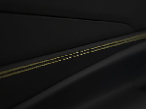 Certified 2022 Ferrari F8 Tributo RWD image 33
