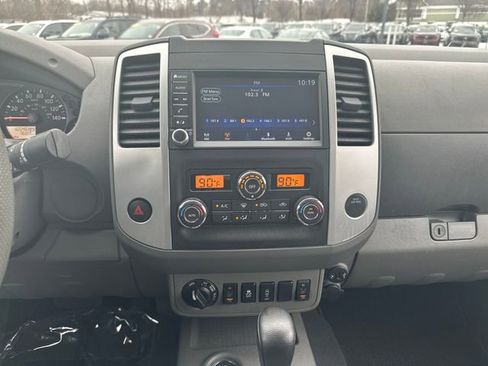 Used 2020 Nissan Frontier SV image 22