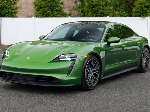 Used 2023 Porsche Taycan w/ Premium Package RWD image 5