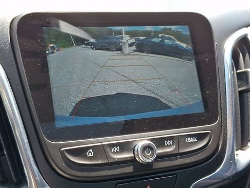 Used 2018 Chevrolet Equinox LT w/ Sun & Infotainment Package AWD/4WD image 19