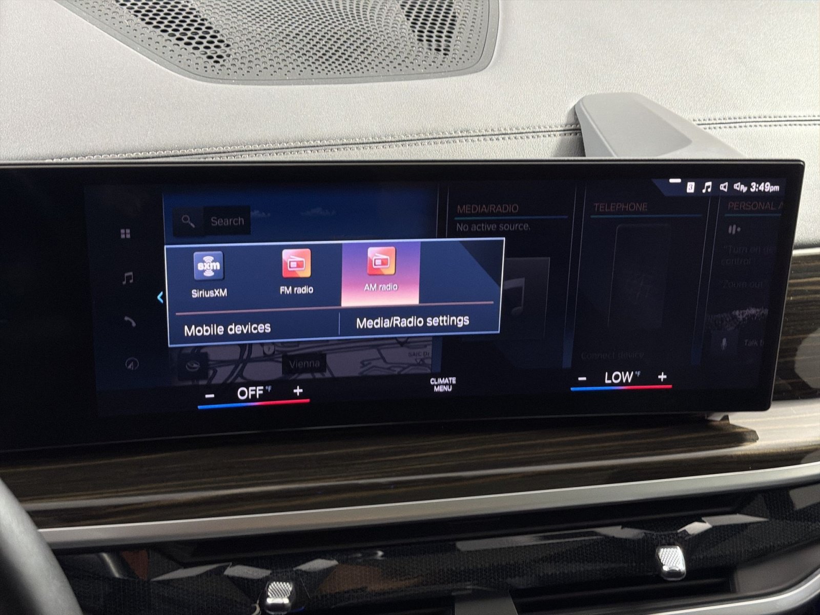 Used 2023 BMW X7 xDrive40i w/ Premium Package AWD/4WD image 18