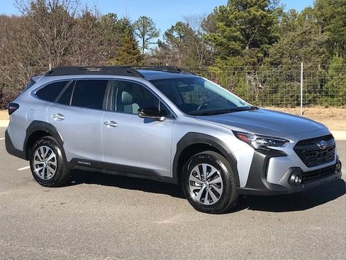 Certified 2025 Subaru Outback Premium w/ Popular Package #1A image 2