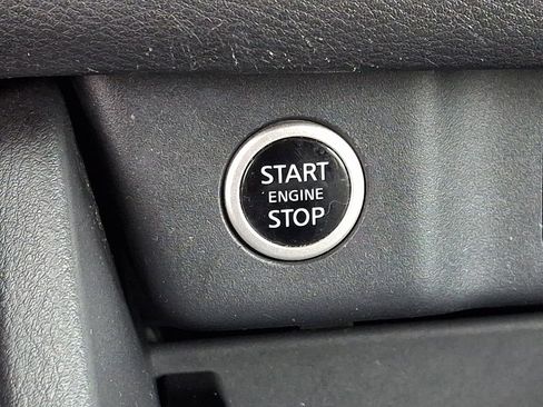 Certified 2023 Nissan Rogue SV AWD/4WD image 22