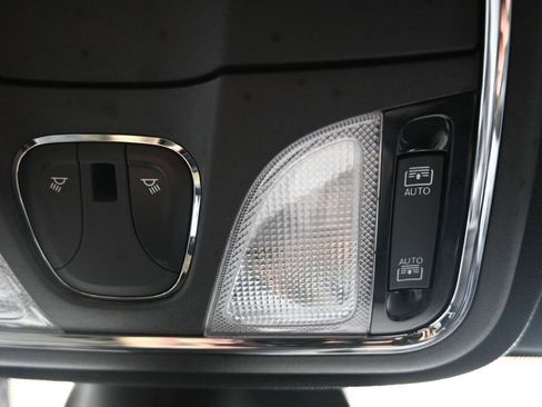 Used 2021 Jeep Cherokee Latitude Lux 80th Anniv w/ Quick Order Package 26U 80TH image 41