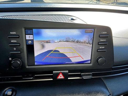 Used 2025 Hyundai Elantra Sport image 20