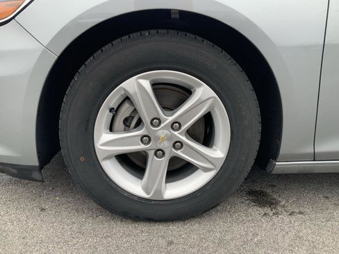 Used 2024 Chevrolet Malibu LT FWD image 15