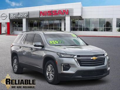 Used 2023 Chevrolet Traverse LT