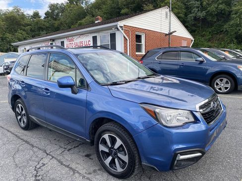 Used 2018 Subaru Forester 2.5i Premium AWD/4WD image 3
