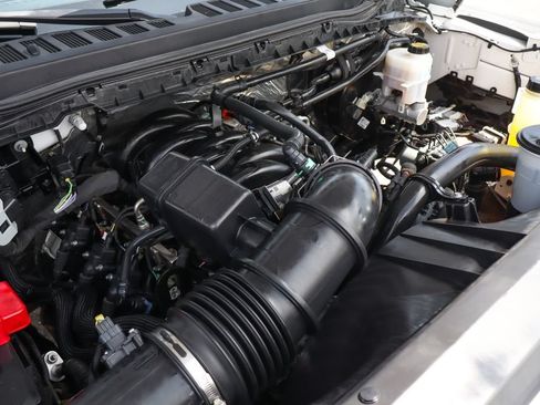 Used 2024 Ford F250 XL w/ XL Chrome Package RWD image 15