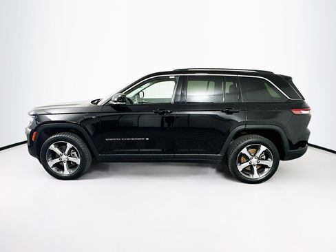 Used 2022 Jeep Grand Cherokee Limited 4xe w/ Luxury Tech Group II AWD/4WD image 4