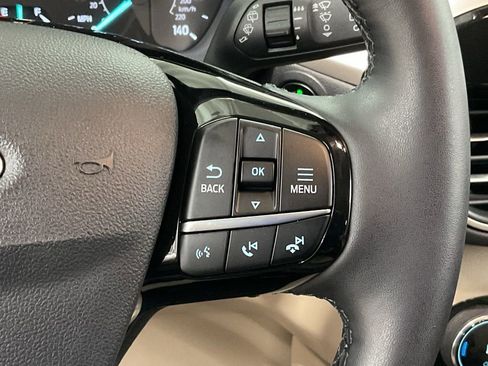 Used 2022 Ford Escape SEL image 10