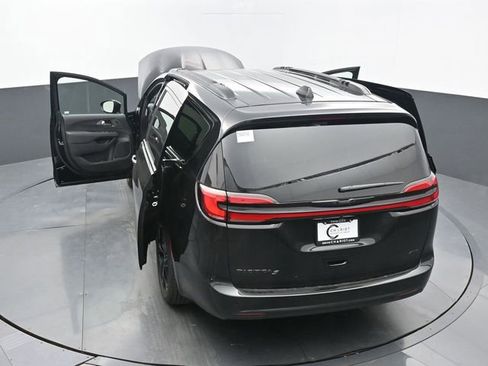 New 2026 Chrysler Pacifica Select w/ S Appearance Package image 70