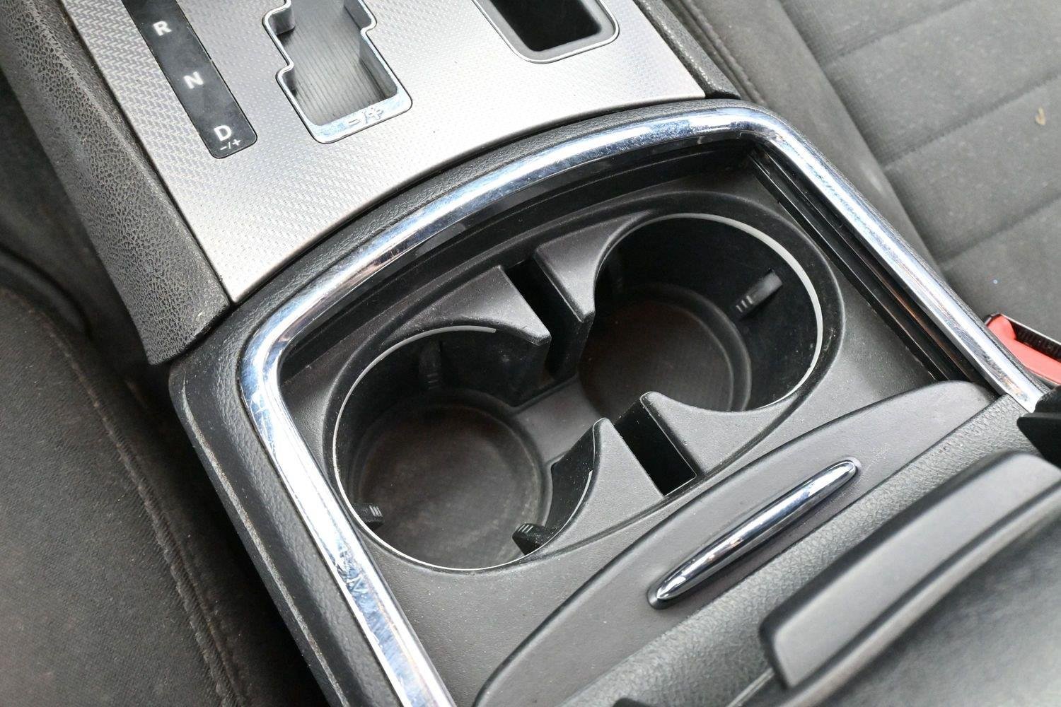 Used 2013 Dodge Charger SE RWD image 18
