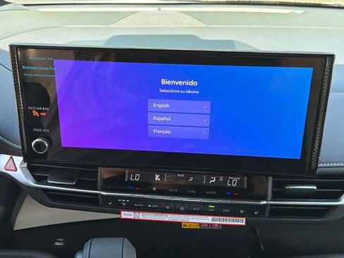 New 2026 Toyota Sienna Platinum AWD/4WD image 27