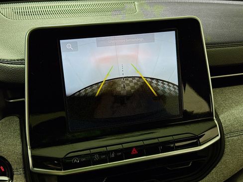 Used 2022 Jeep Compass Latitude w/ Convenience Group image 2