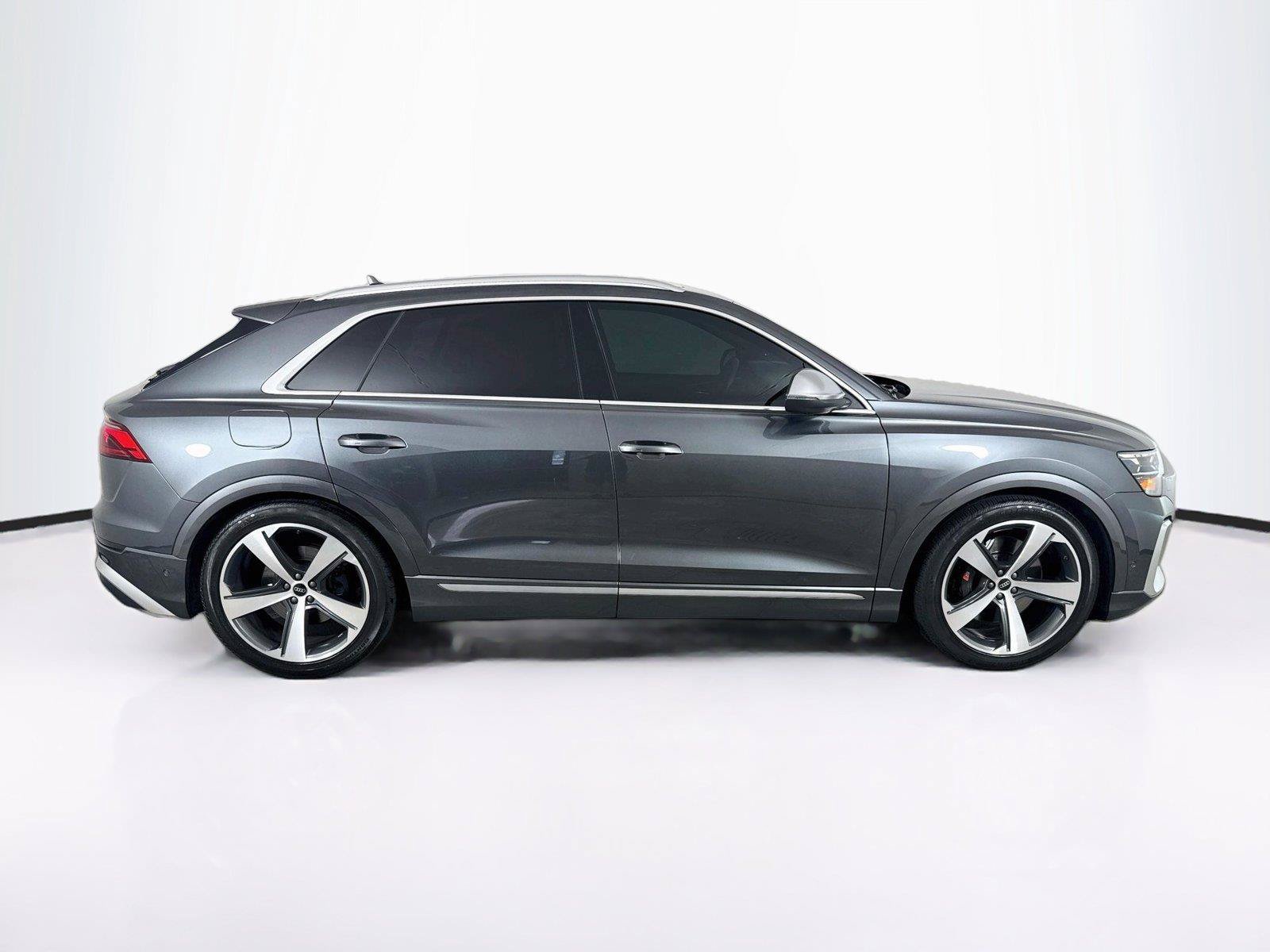 Used 2024 Audi SQ8 Prestige AWD/4WD image 6