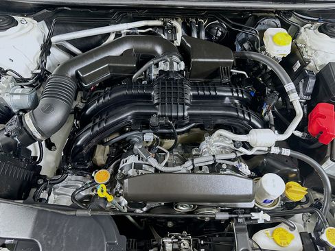 Used 2024 Subaru Crosstrek 2.0i Premium image 32