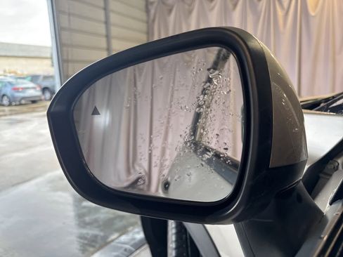 Used 2021 Nissan Rogue Platinum image 30