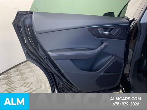 Used 2023 Audi Q8 Premium Plus image 35