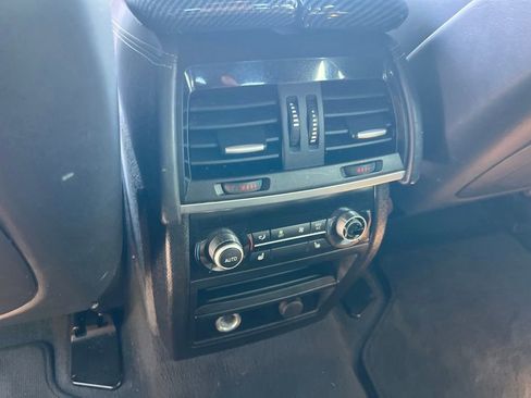 Used 2017 BMW X6 M AWD/4WD image 38