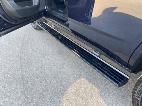 Used 2022 Chevrolet Tahoe High Country image 39