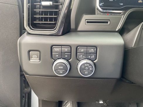 Used 2024 GMC Sierra 1500 AT4 w/ AT4 Carbonpro Edition AWD/4WD image 21