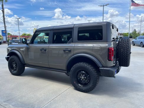 New 2026 Ford Bronco Big Bend w/ Black Diamond Package AWD/4WD image 2